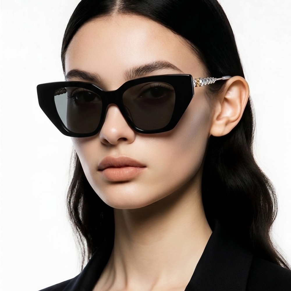 New Authentic Gucci Black Cat-Eye Sunglasses GG0641s 001